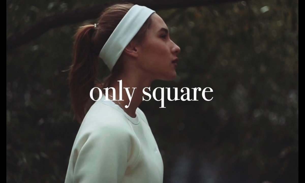 only square. Первые свитшоты для спорта с музыкой