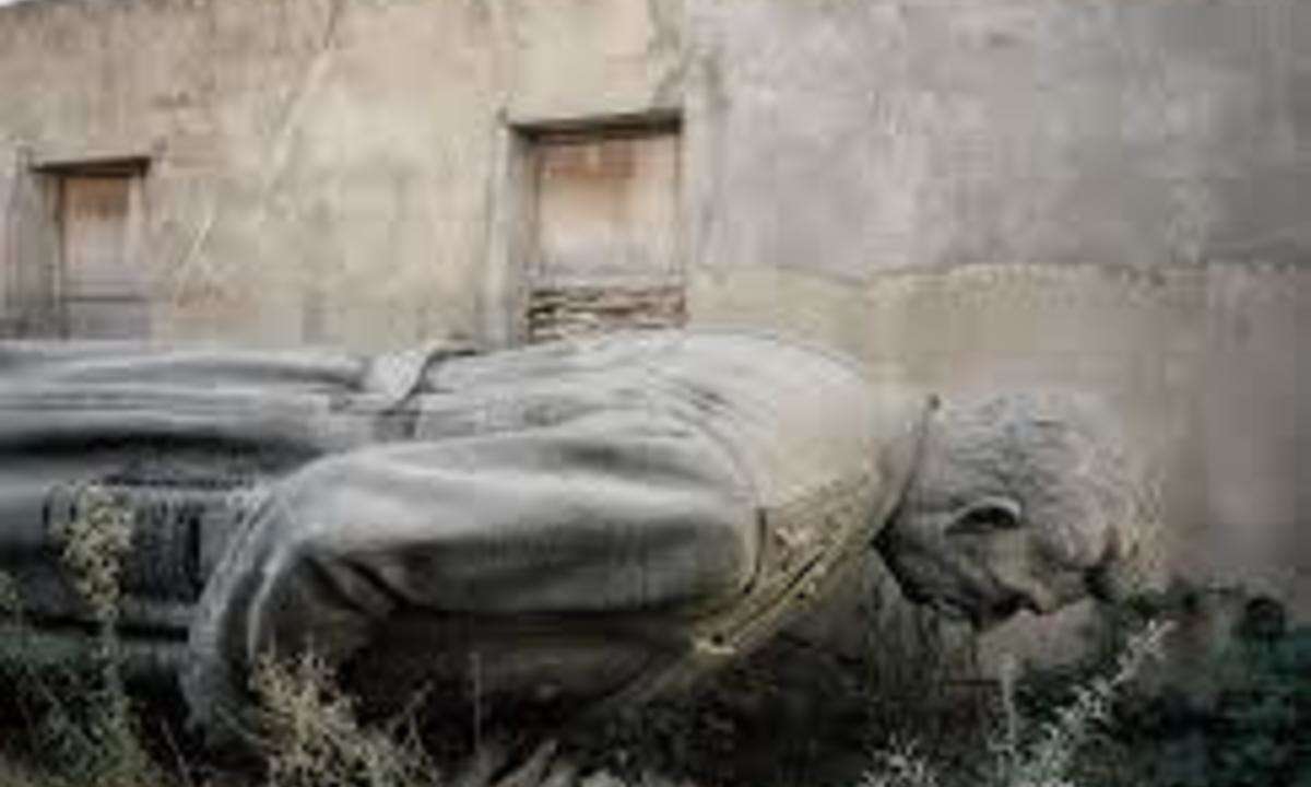 Защита скульптуры и чести Генералиссимуса И.В.Сталина