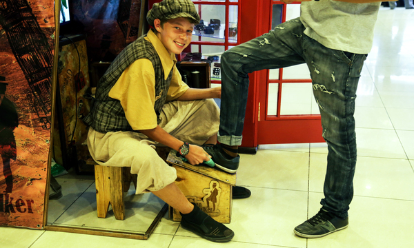 CleanWalker - возрождаем профессию чистильщика обуви.